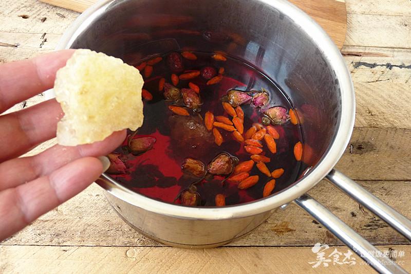 暖身暖心——补血养颜花果茶