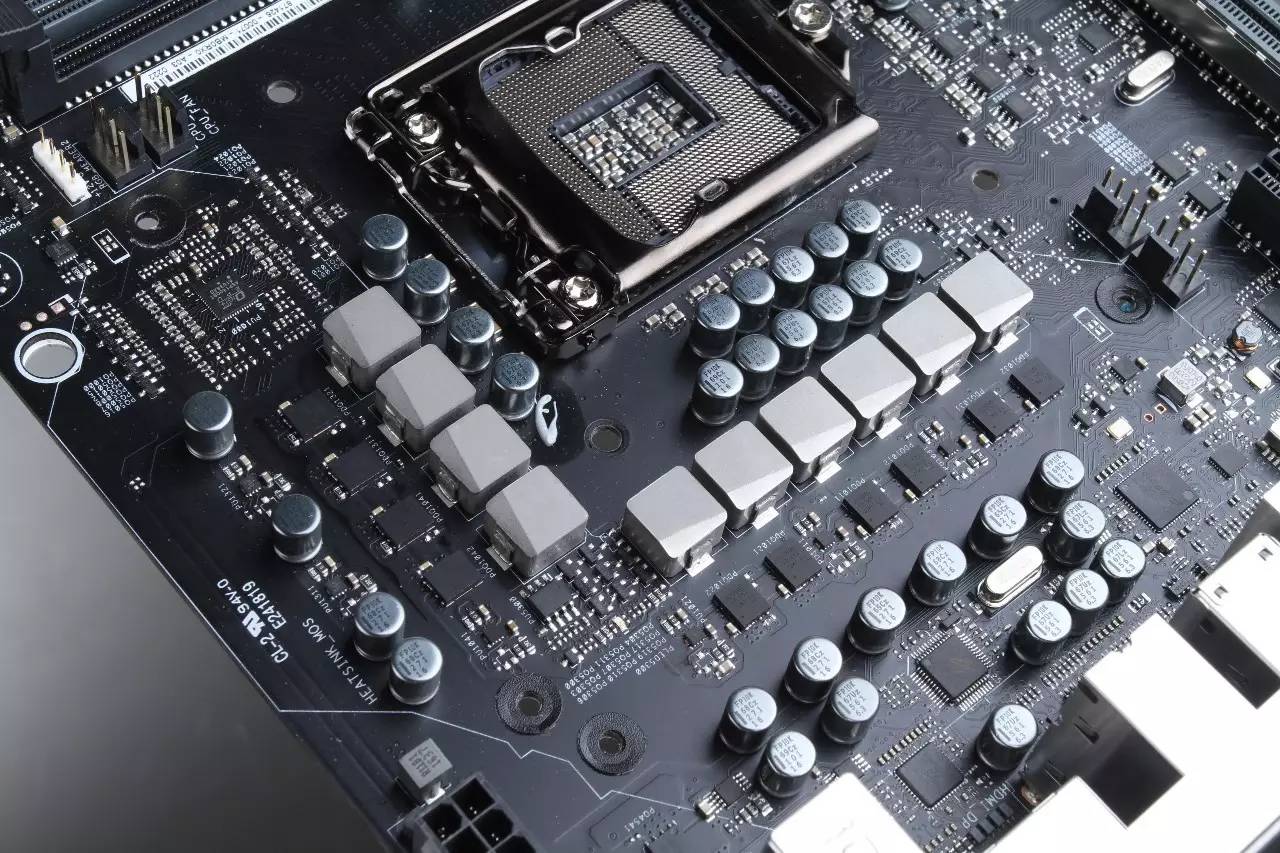 鐜╁鍥藉害rogb450-f鍐呭瓨瓒呴,rog鐜╁鍥藉害strix澶槼绁瀏x601