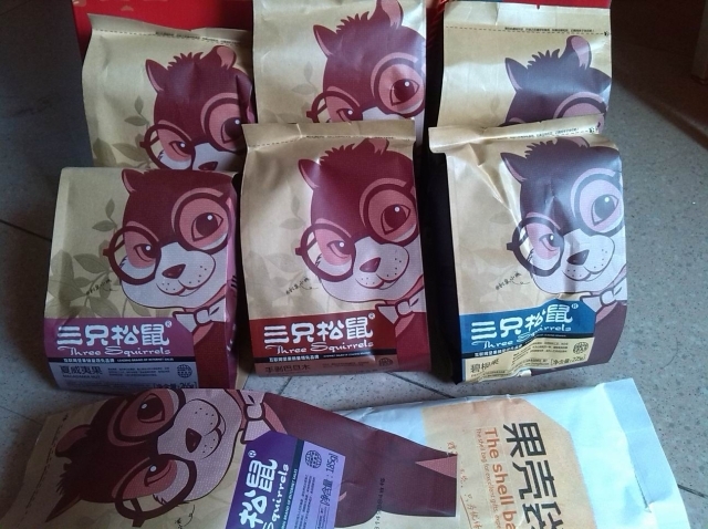 百草味良品铺子三只松鼠哪个安全,百草味三只松鼠良家铺子哪个好
