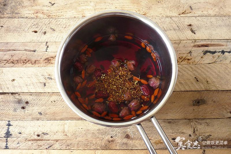 暖身暖心——补血养颜花果茶