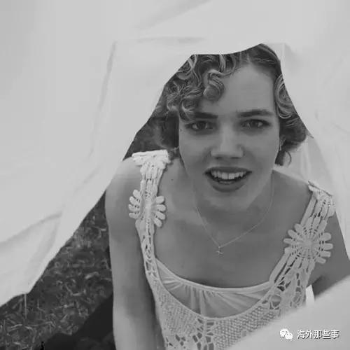 她允许摄影师跟拍变性全过程获得全家支持