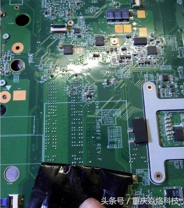 联想e40开机不显示风扇一直在转,联想e40正常启动但显示器不亮