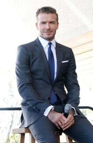 踢足球是真的帅,足球运动员帅气西装照