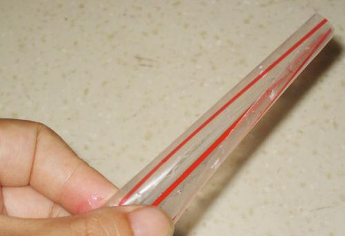 桌子靠墙放总掉漆,桌子靠墙掉墙皮