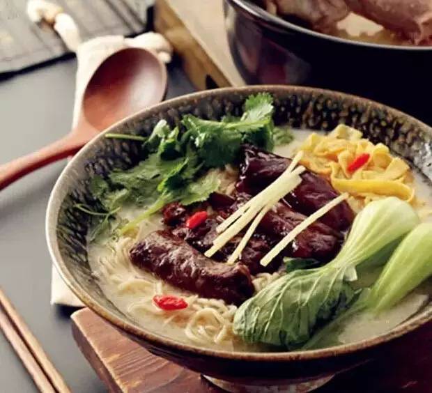 上海南京路第一家味千拉面,跟着我吃遍魔都好吃的面馆