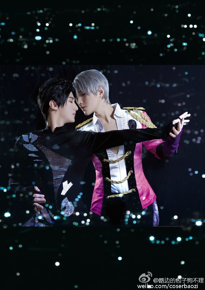 冰上的尤里维克多勇力,冰上的尤里维克多对勇利吹口哨