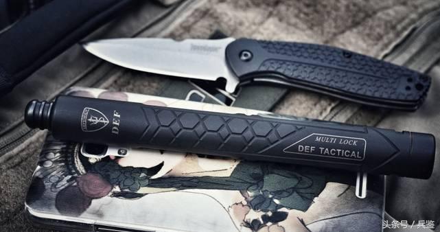 机械棍防身,狭小空间防身机械甩棍