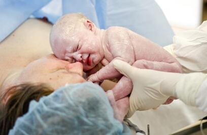 剖腹产伤口贴纸撕掉后怎么护理,剖腹产术后护理注意事项