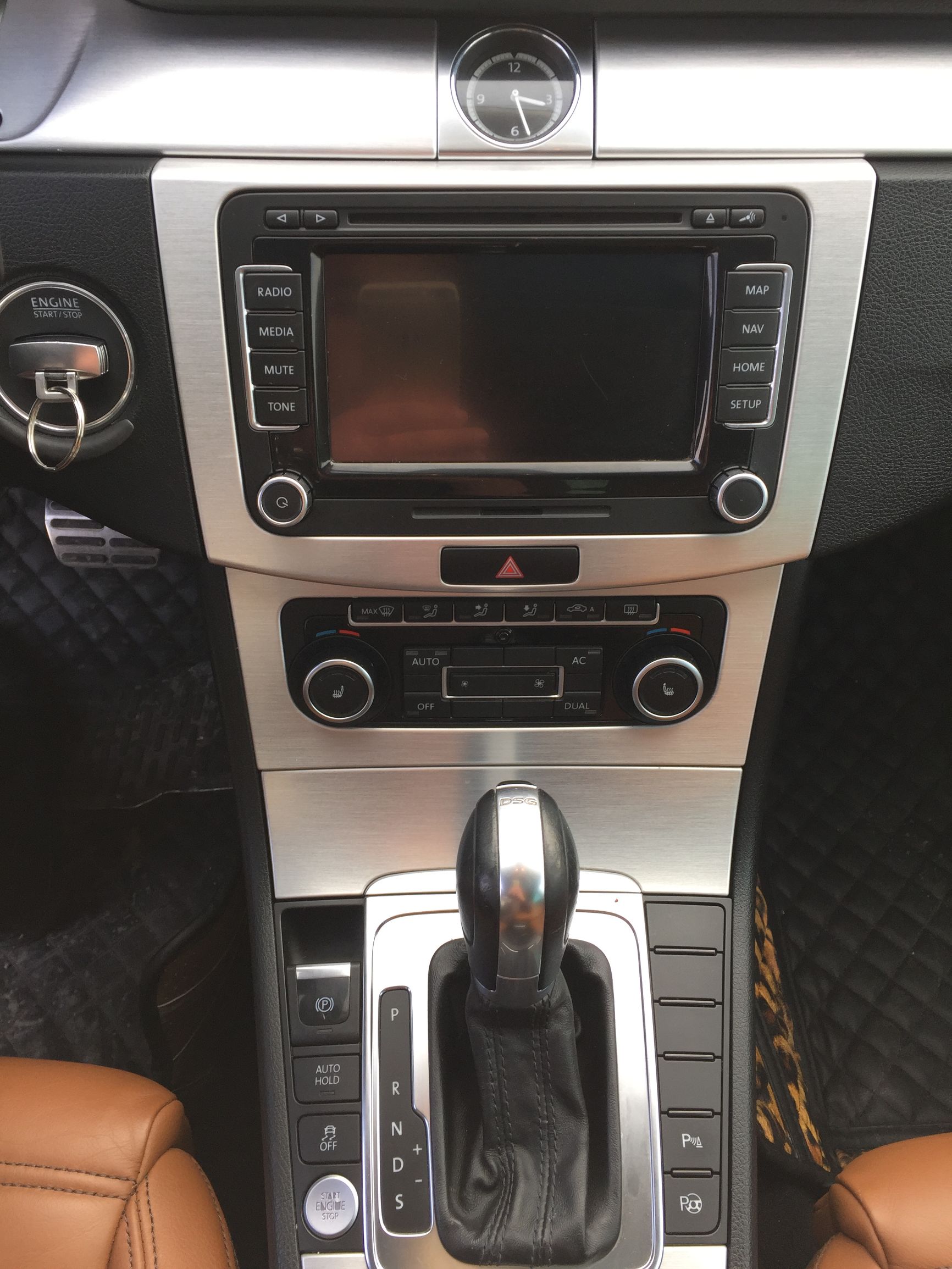 大众cc对比,18君威和18cc哪个更值得买