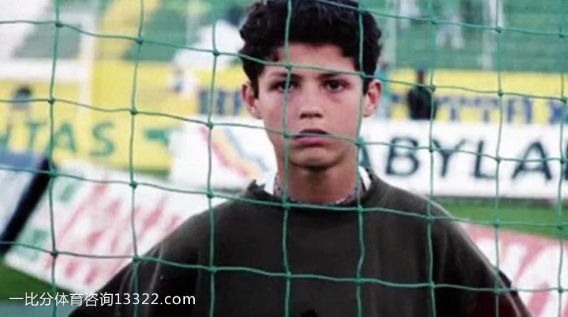 细数几位穷困潦倒出身的足坛巨星