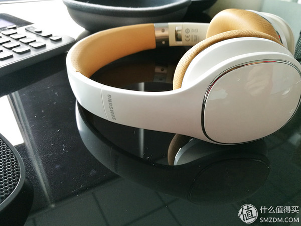 有颜值,有实力否?三星LevelOn头戴式耳机