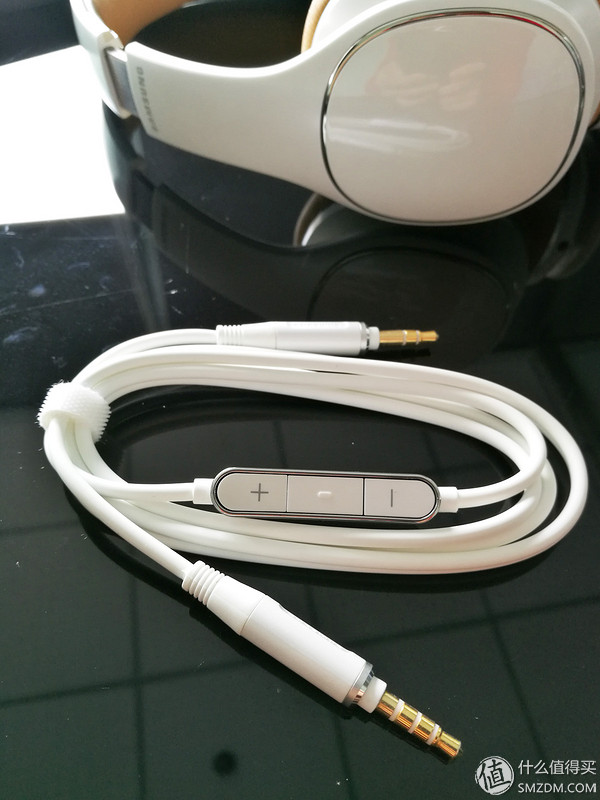 有颜值,有实力否?三星LevelOn头戴式耳机