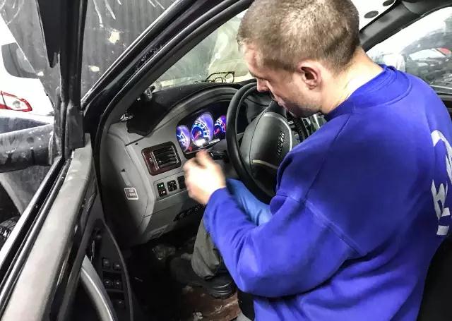 带三个美女自驾中国,自驾房车欧洲之旅