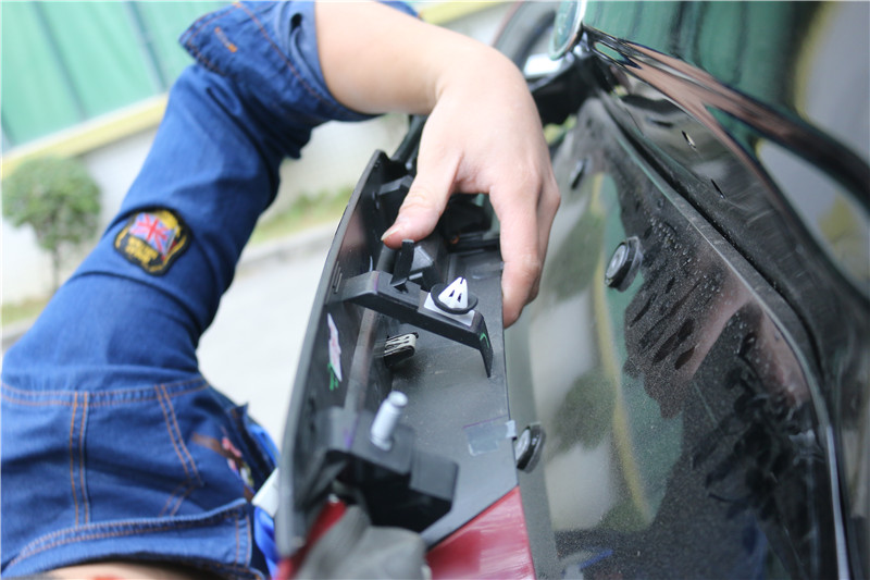 17款新蒙迪欧改畅影12.1寸2G运行+64G储存升级版导航