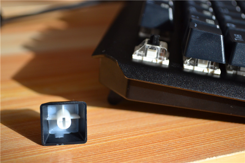 发光机械键盘推荐,机械键盘一定要买品牌的吗