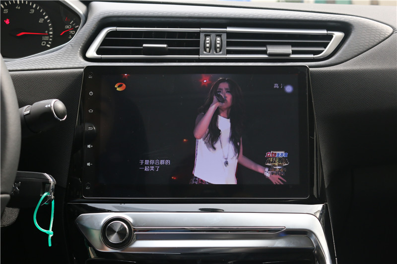 标致308改畅影10.2寸横屏机,2017就这么任性