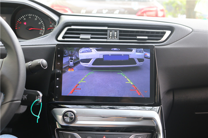 标致308改畅影10.2寸横屏机,2017就这么任性