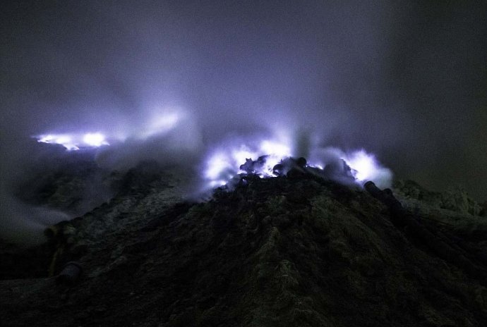 伊真火山现在可以爬吗,侣行印尼伊真火山完整版