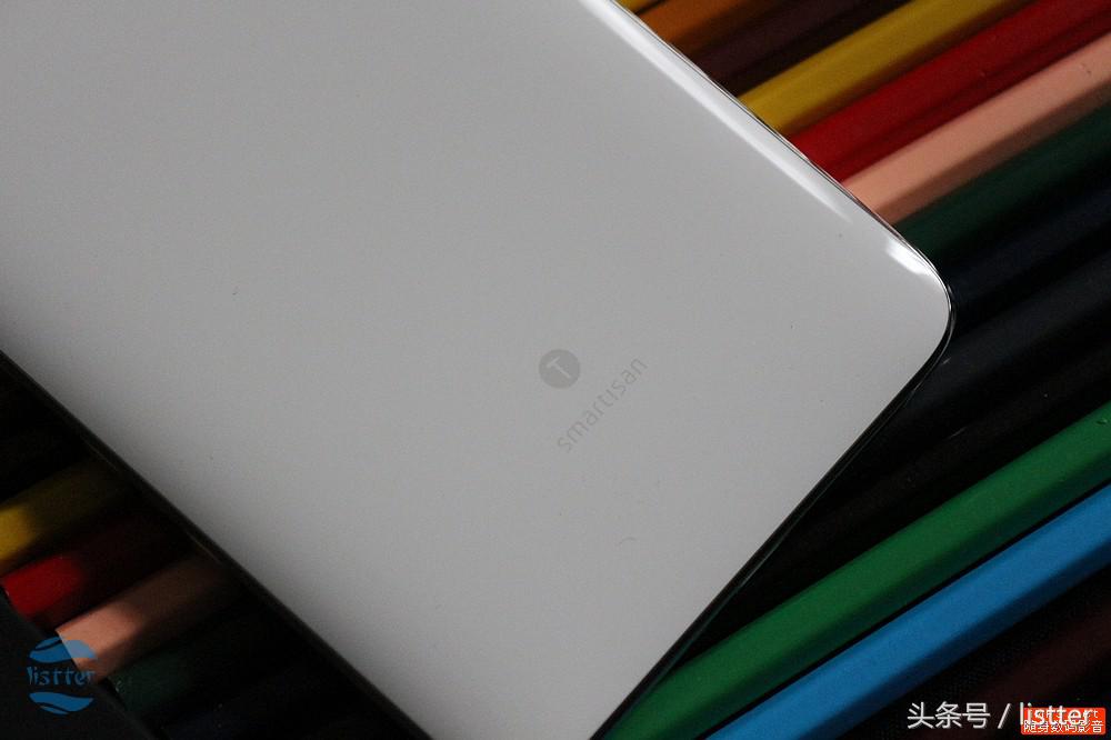 为信仰充值究竟值不值?看镜面不锈钢版锤子M1L测评