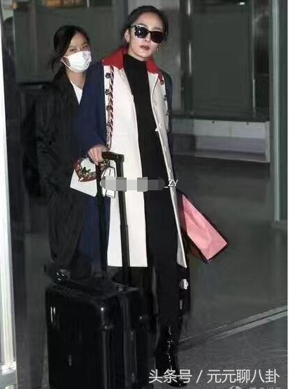 她出名不久穿衣价格超过杨幂,追赶范冰冰,这件衣服实在欣赏不了