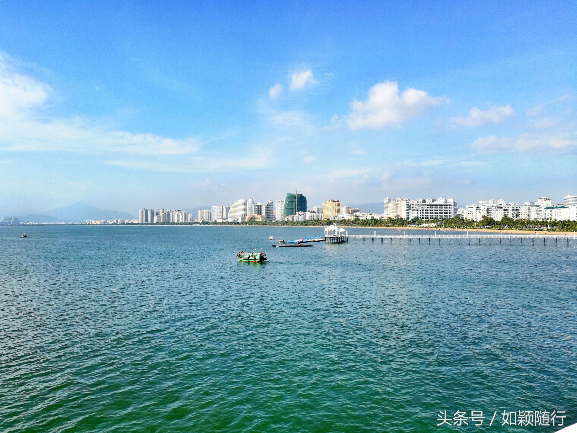 三亚地标美丽凤凰岛,三亚的凤凰岛与海花岛