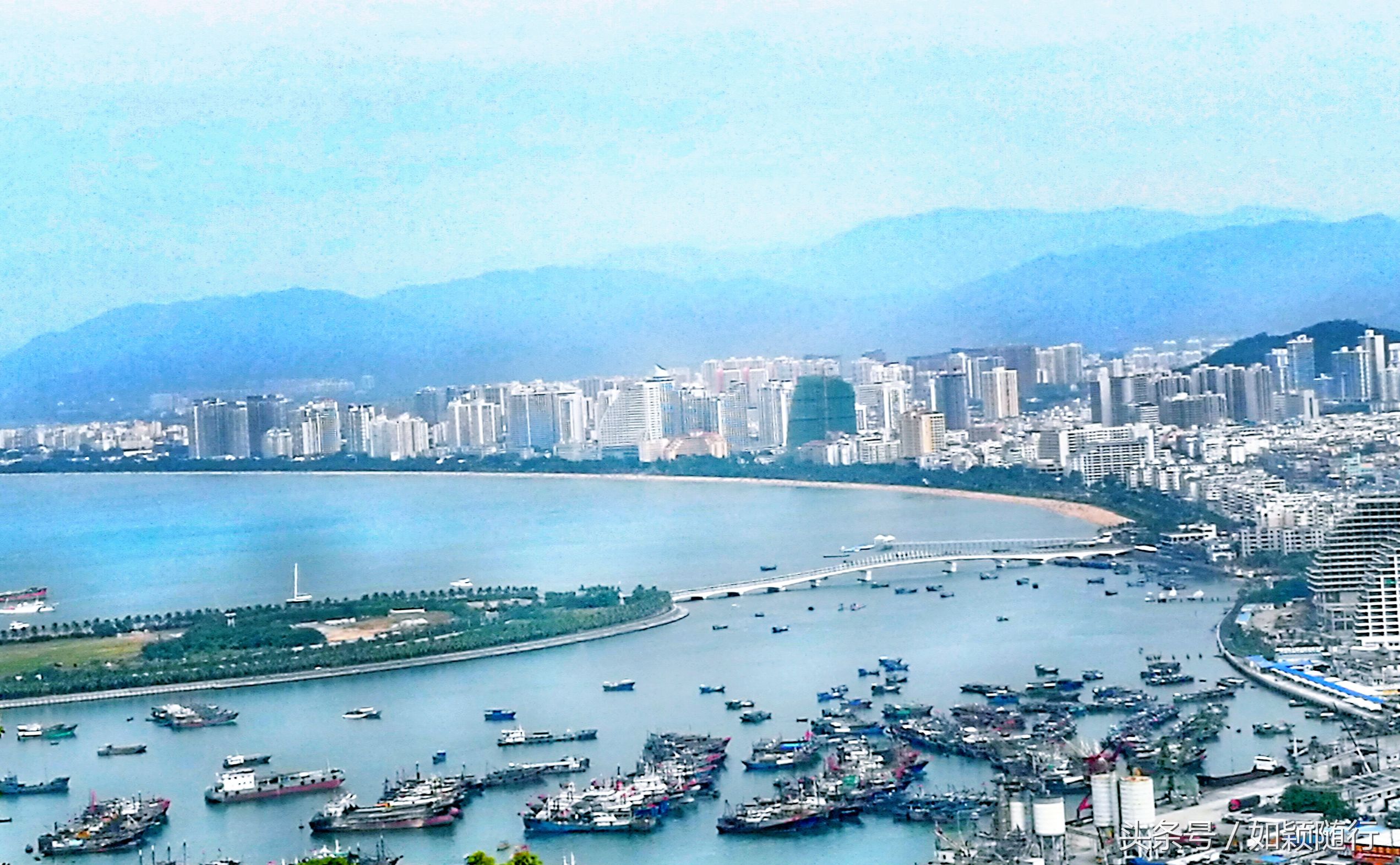 三亚地标美丽凤凰岛,三亚的凤凰岛与海花岛