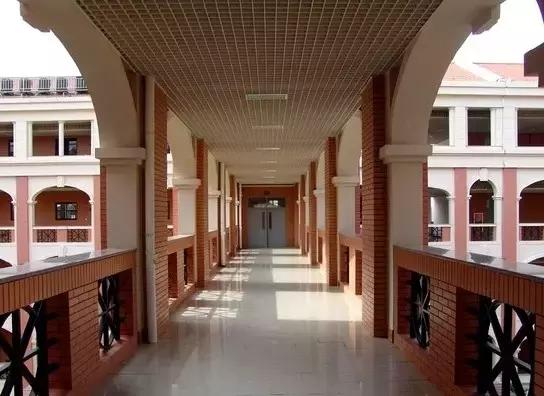 厦大入选全球12所最美大学！像花园一样的大学厦门原来这么多