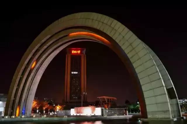 厦大入选全球12所最美大学！像花园一样的大学厦门原来这么多