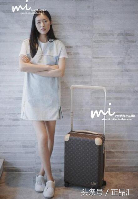 唐嫣最近的机场照,唐嫣机场照片对比