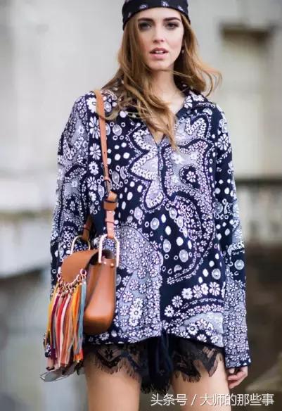 王菲包实际叫什么包,王菲04年隐退后多久复出的