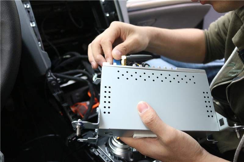 17款新蒙迪欧改畅影12.1寸2G运行+64G储存升级版导航