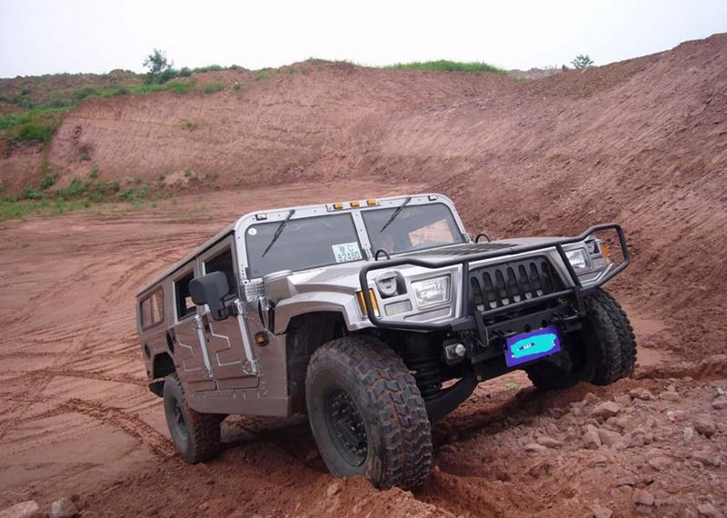 这些汽车比较霸气，随随便便压扁超跑轿车