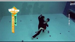 蝙蝠侠大战超人装备,蝙蝠侠大战超人玛姬尼根