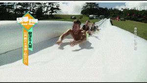 蝙蝠侠大战超人装备,蝙蝠侠大战超人玛姬尼根