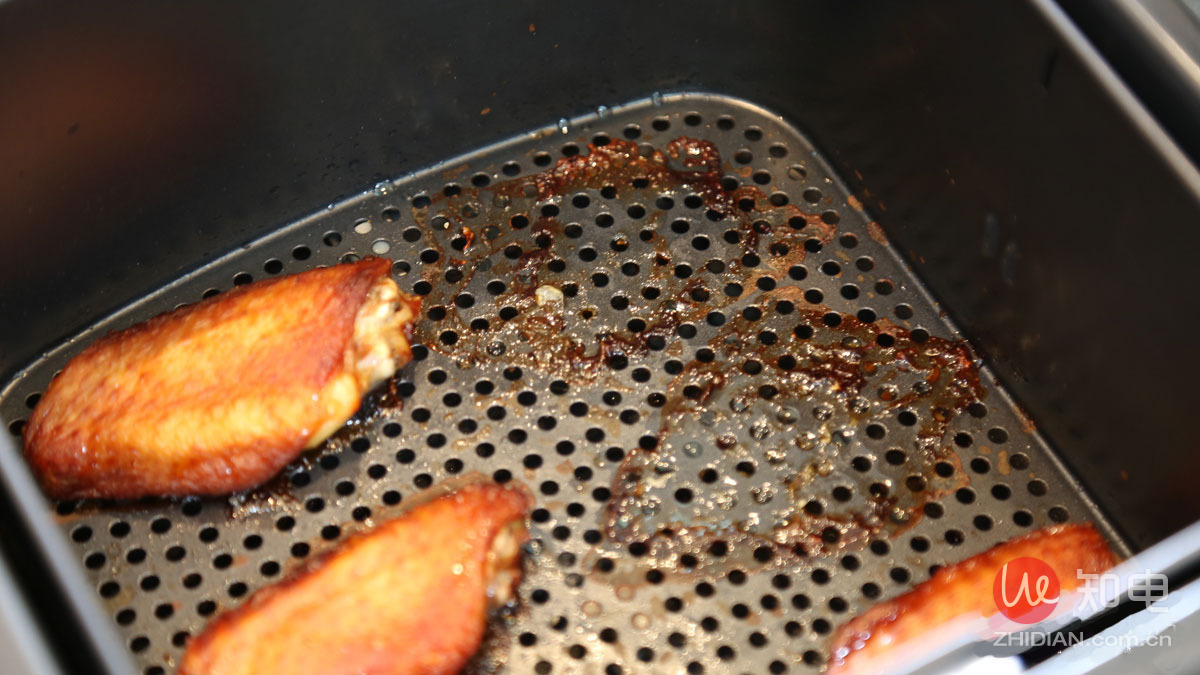 SKG4627空气炸锅评测:在家就能做出美味鸡翅!