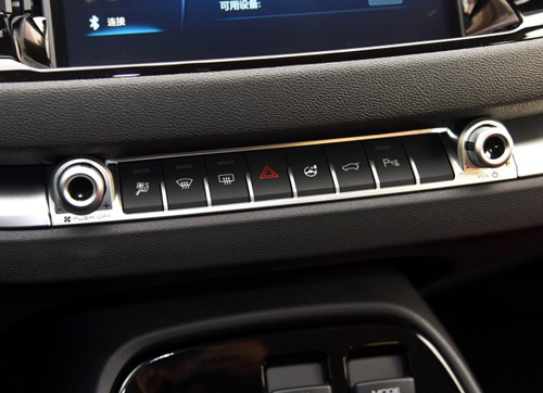 新款哈弗h2s红标好还是蓝标好,哈弗h2s2018款红标自动精英型试驾