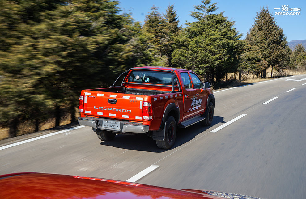 试驾猎豹cs7,越野和跑步的不同体验