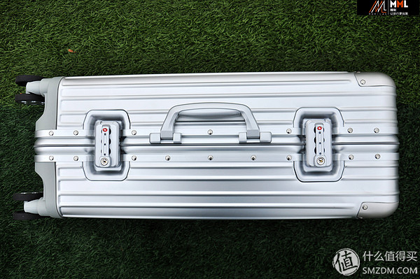 国产箱包性价比高,国产的箱包拉杆箱