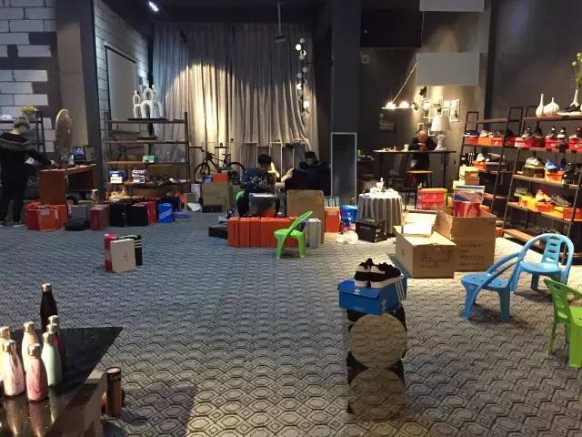 深度探访带你揭秘最nb的莆田鞋,莆田nb鞋和正品的脚感