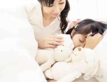 一岁多宝宝晚上哭闹的原因,宝宝半夜哭闹的原因及解决方法