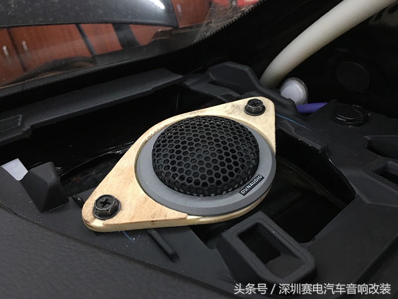 中山丰田锐志汽车音响改装,深圳锐志汽车音响改装