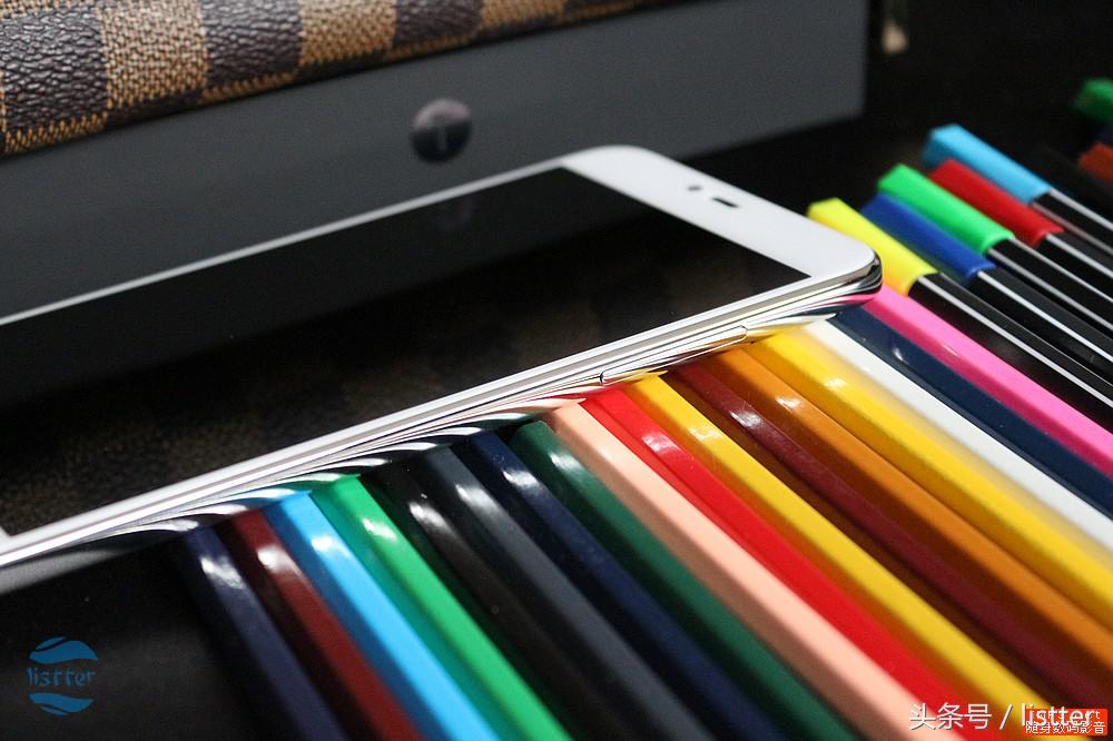 为信仰充值究竟值不值?看镜面不锈钢版锤子M1L测评