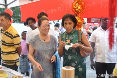 华族是该国第六大民族,建国总统是华人客家人