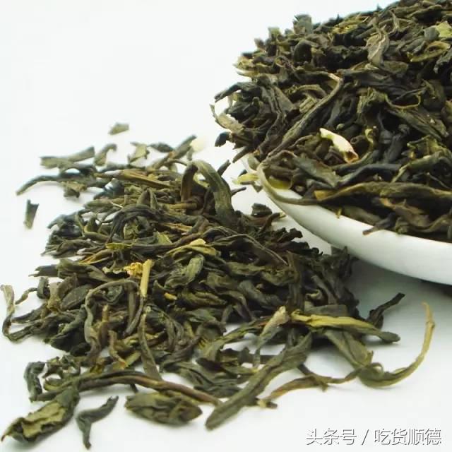 很多大明星都是大良这家店的粉丝，50杯明星同款奶茶免费送！