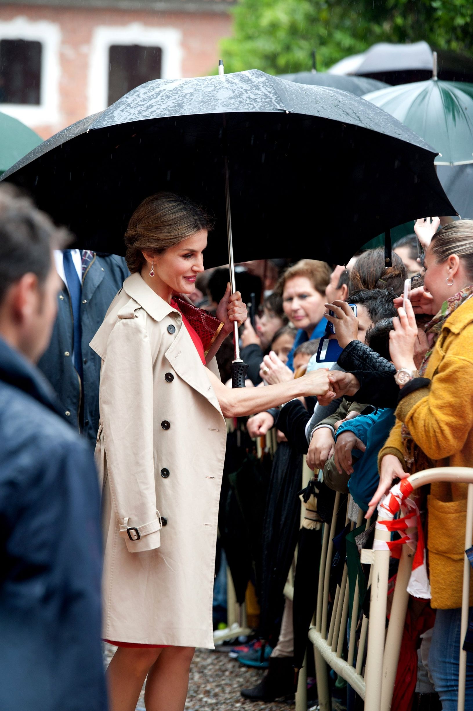 西班牙王妃最新款 (西班牙平民王妃)