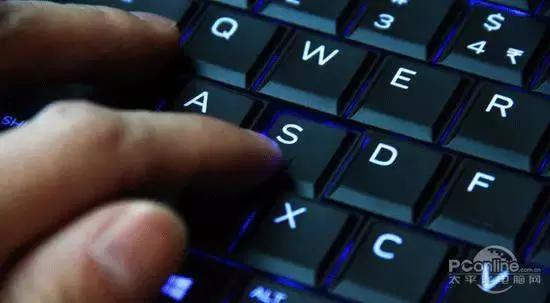 外星人笔记本alienware15r4测评,alienware15笔记本评测