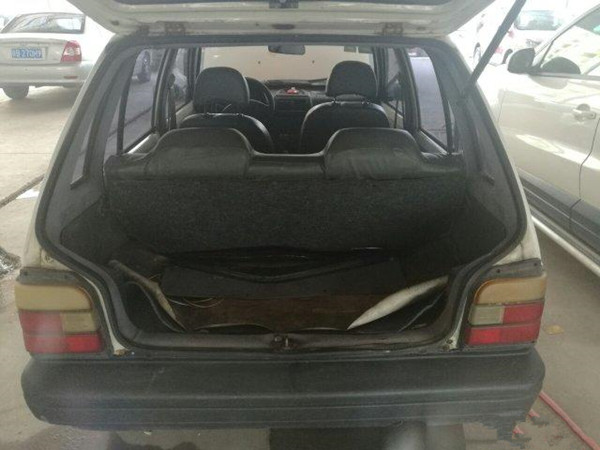 3000买了一辆04款的二手奥拓，小伙开回村里，人们都说赚了