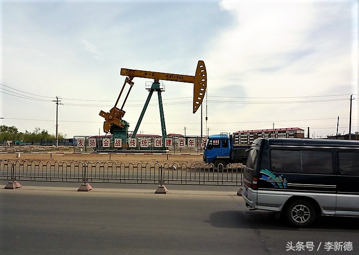 石油为什么叫磕头机,石油磕头机的由来