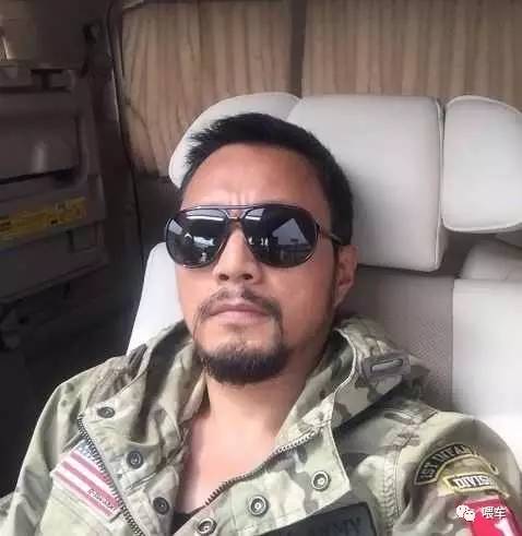 张涵予疯狂飙车 (张涵予驾驶舱视频)