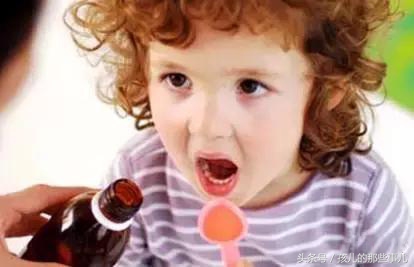 怎么给宝宝喂药才不吐出来,给宝宝喂药重复了怎么办